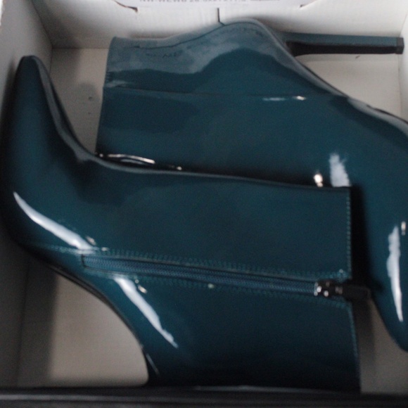 TEAL NINE WEST BOOTIES - Picture 7 of 8